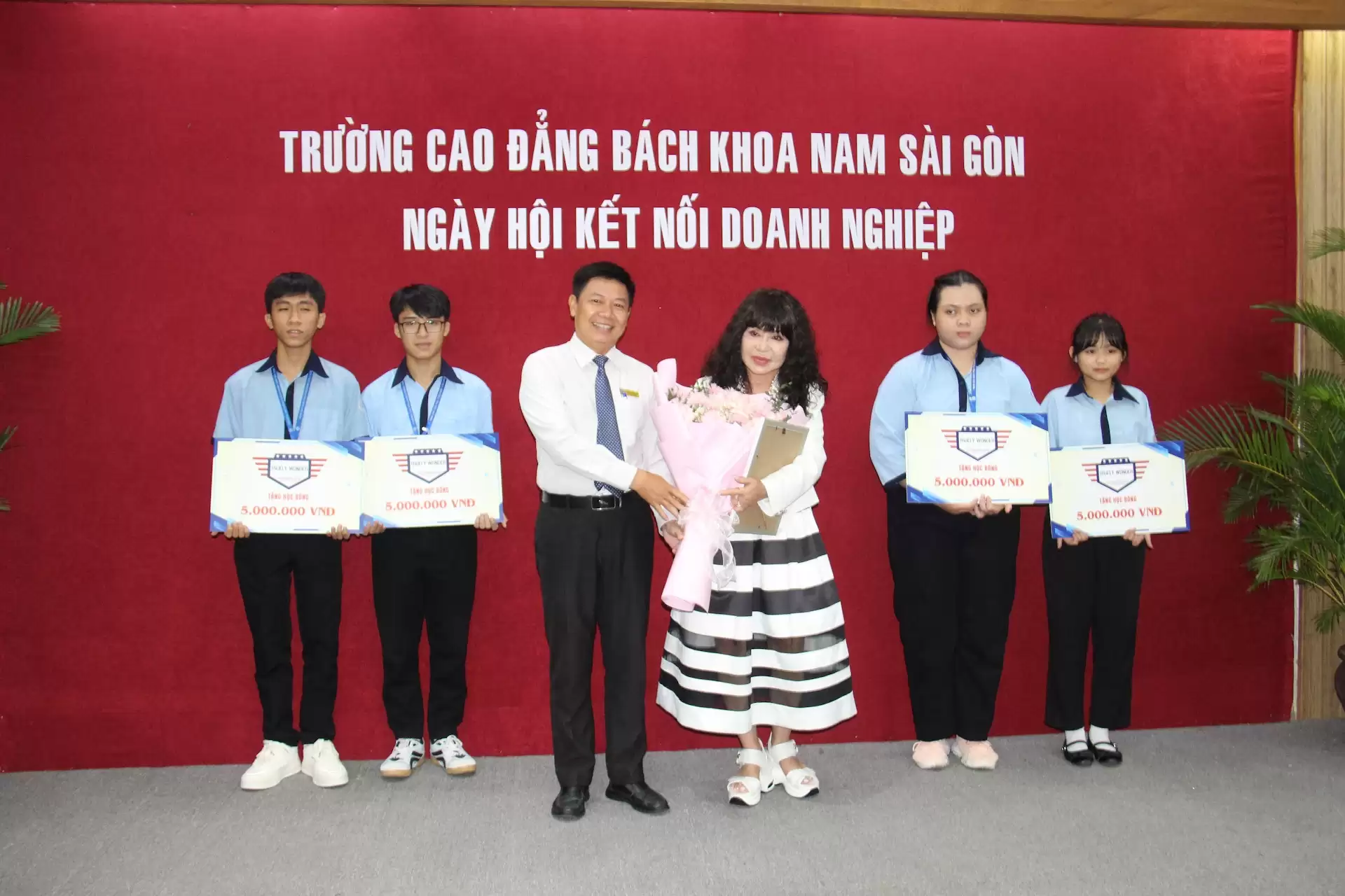 Enterprise Connection Day 2025: Nam Saigon Polytechnic College Affirms Vision, Strengthens Cooperation, and Anticipates Labor Shift Trends 10 Enterprise Connection Day 2025: Nam Saigon Polytechnic College Affirms Vision, Strengthens Cooperation, and Anticipates Labor Shift Trends